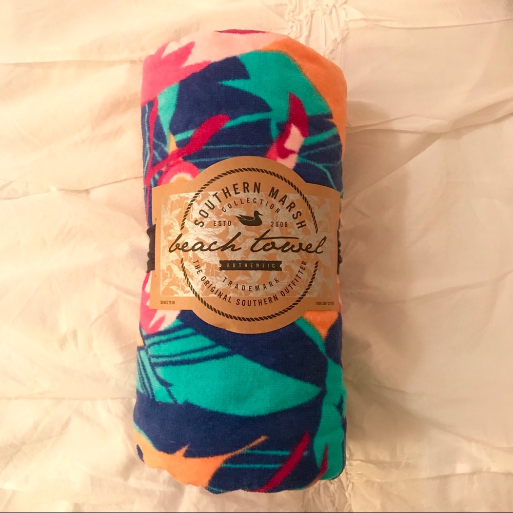 NWT Southern Marsh Flamingo Beach Towel